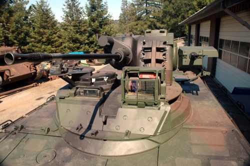 Kubah laras Rheinmetall 20mm di Marder 1A3