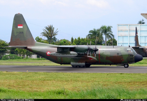 KC-130B Hercules dengan nomer registrasi A-1309, salah satu pesawat tanker TNI AU