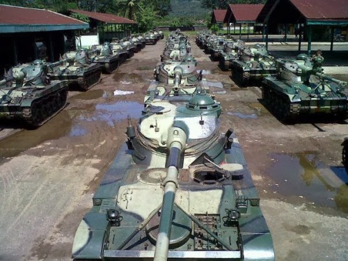 Deretan AMX-13 yang siap di retrofit.