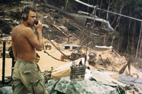 PRC-77 juga laris tampil di setiap film bertema Perang Vietnam