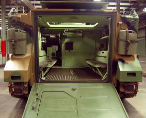 Interior ruang personel infanteri di M113 A1